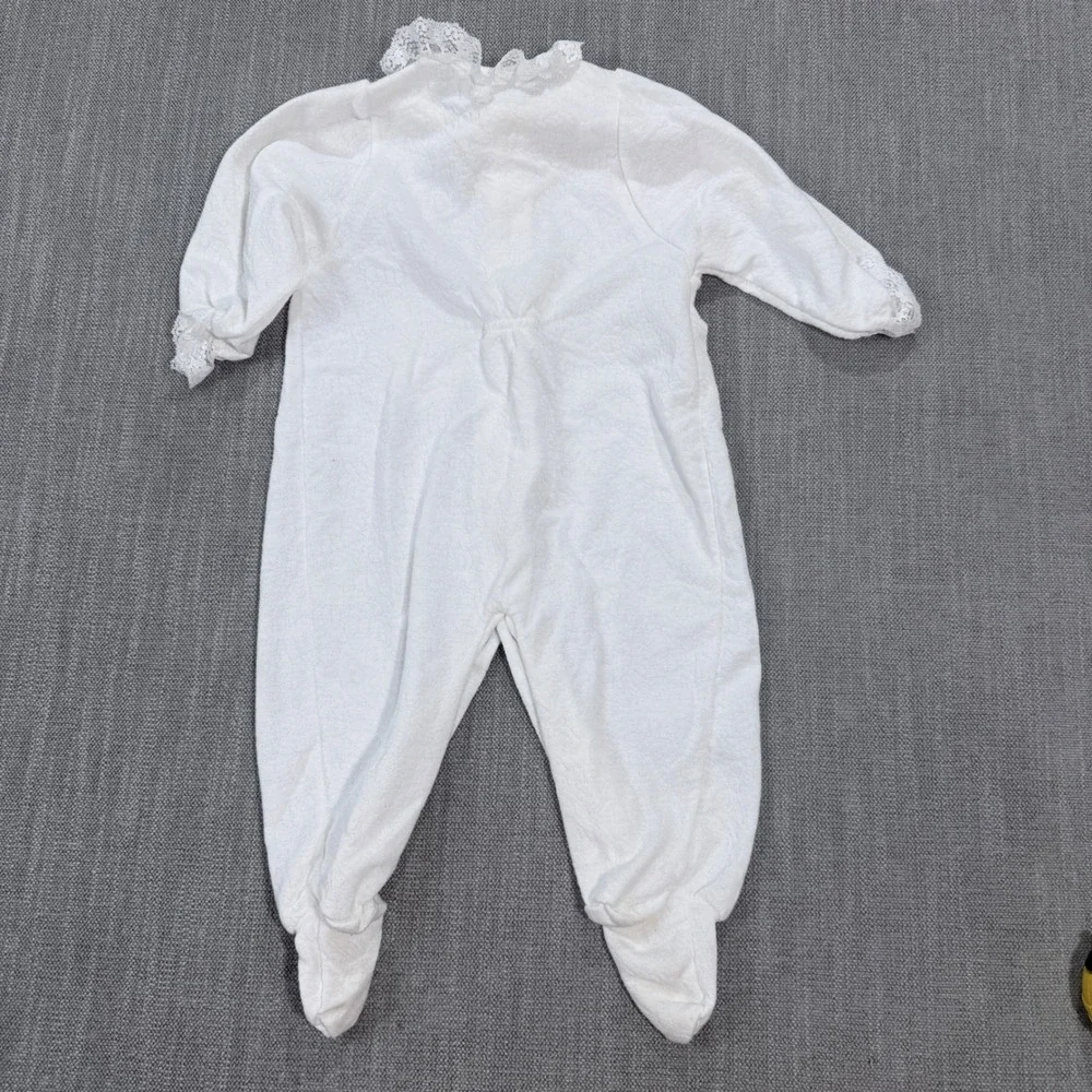Vintage Carters White Lace Trim Footed Sleeper‎ Baby Large Made in USA Bunny